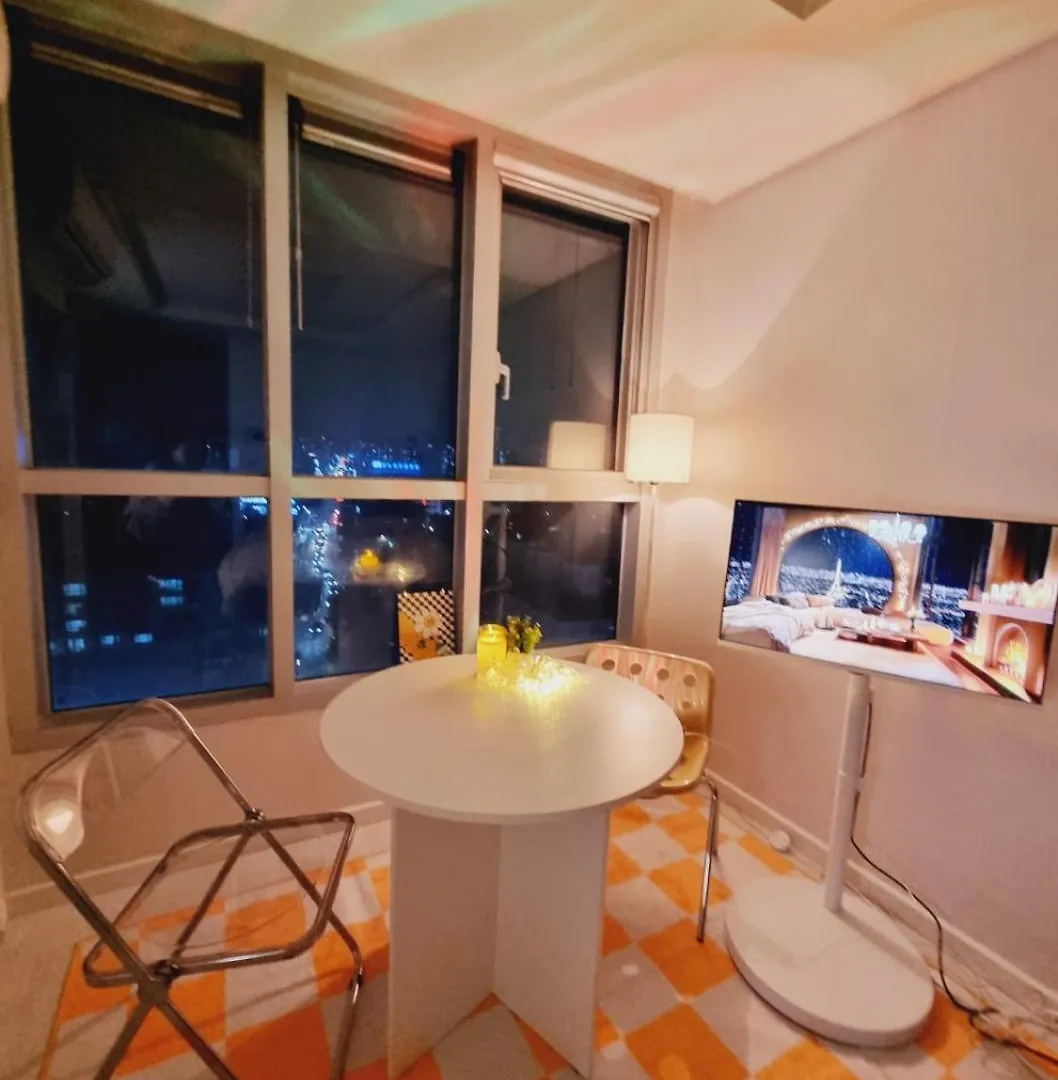 Second House Apartment Incheon