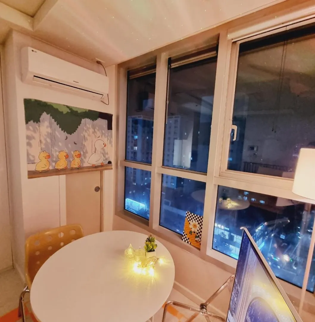 Second House Apartment Incheon 0*,