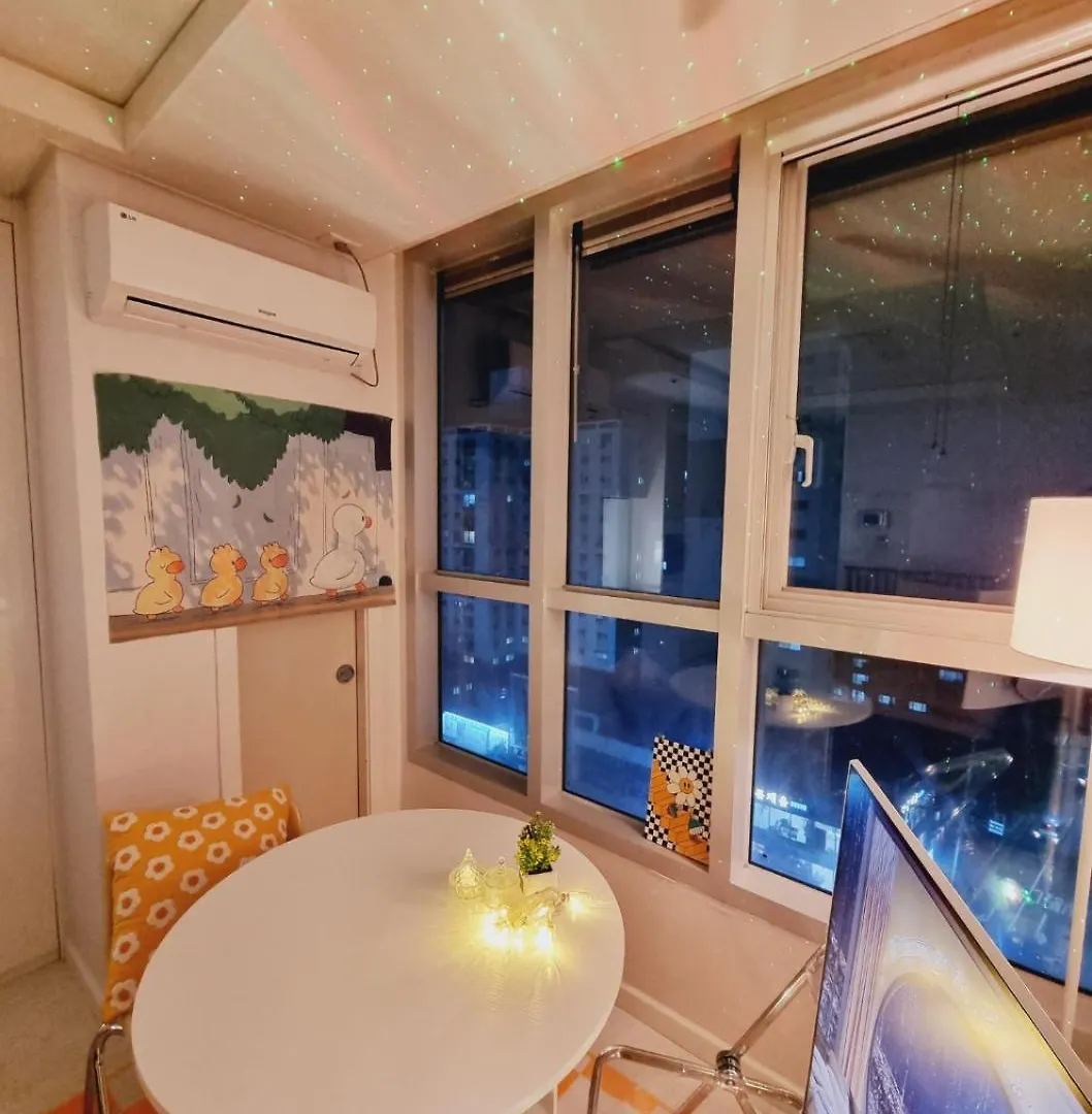 Second House Apartment Incheon