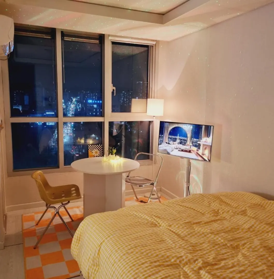 Second House Apartment Incheon