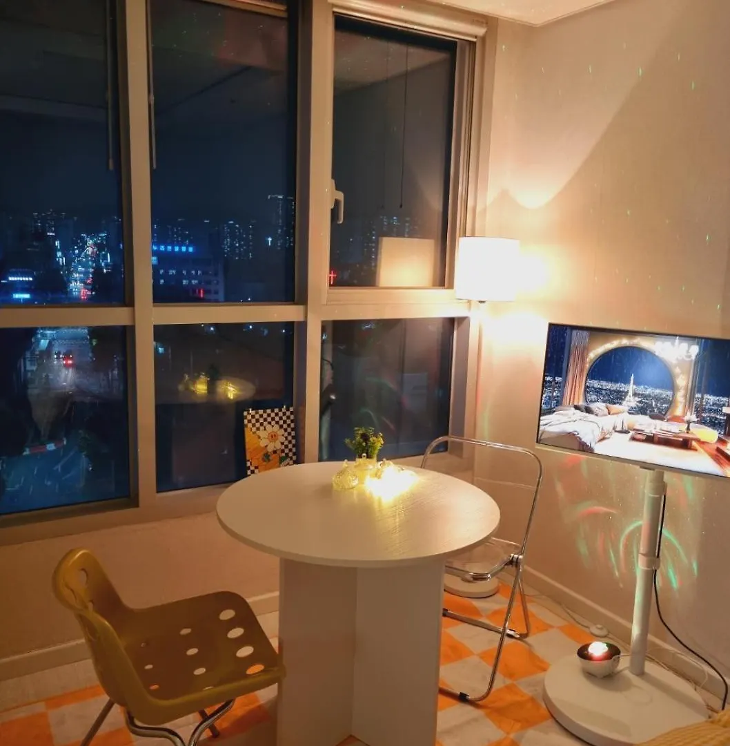 Second House Apartment Incheon